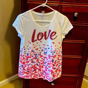 Justice LOVE ValentineDay shirt, SpArKLY red “LOVE” letters, colorful hearts, 18